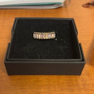 Elegant Gold Women's Ring